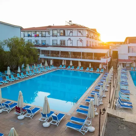 Semesteranläggning (resort) Armas Bella Sun