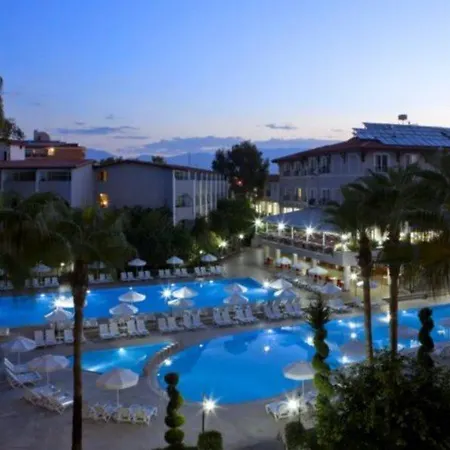 Semesteranläggning (resort) Armas Bella Sun